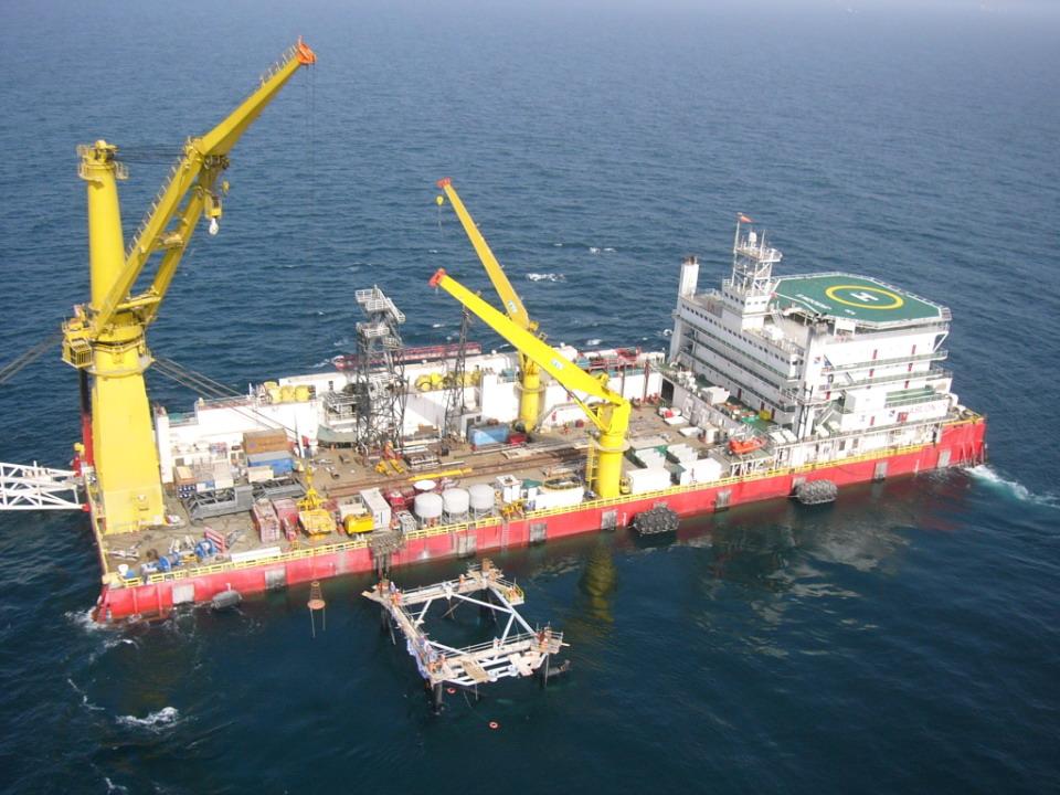 Offshore construction vessel at work